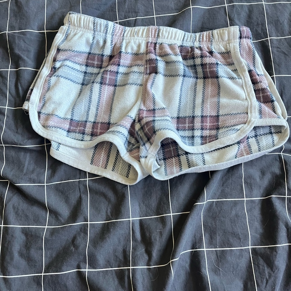 Size: medium Color: plad  Brand: Aeropostale